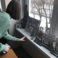 В мастерской театральной живописи КХУ